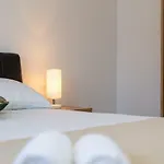 Royal View Apartment *