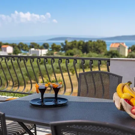 Royal View Daire Kastela