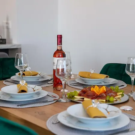 Royal View Apartment Kastela