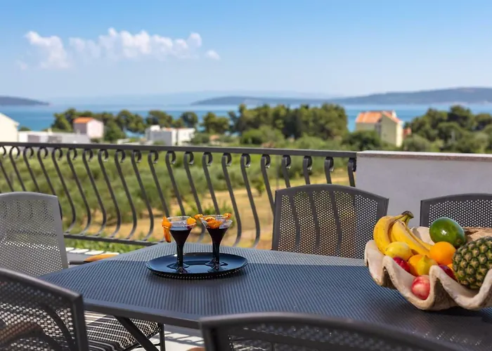 Royal View Appartamento Kaštela